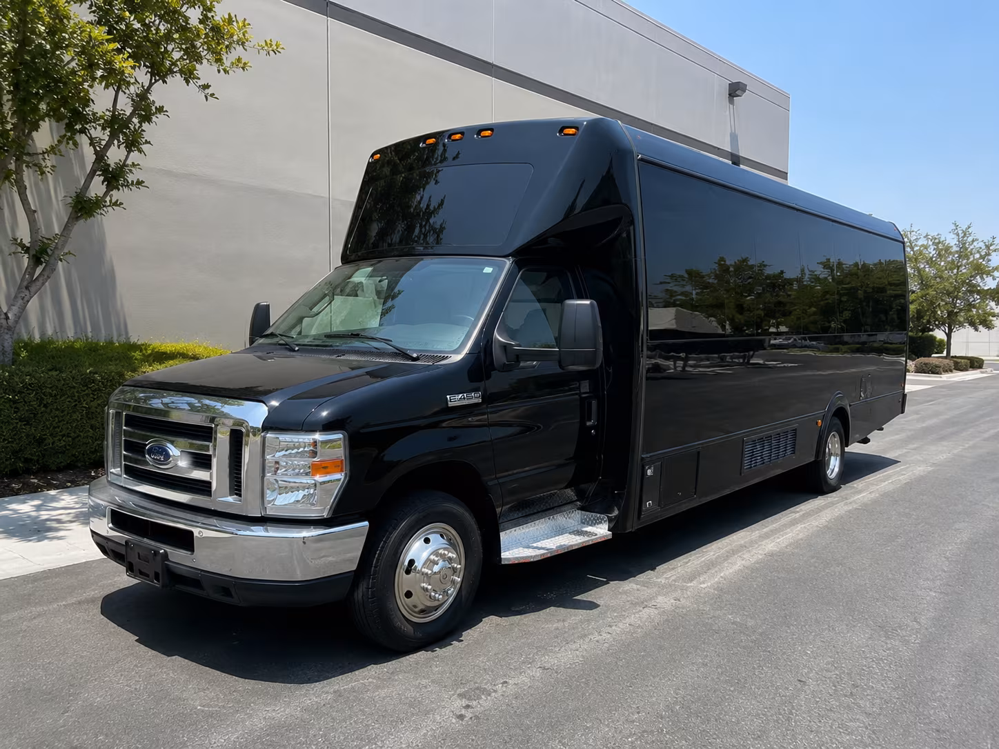 across farmington hills michigan party bus rental