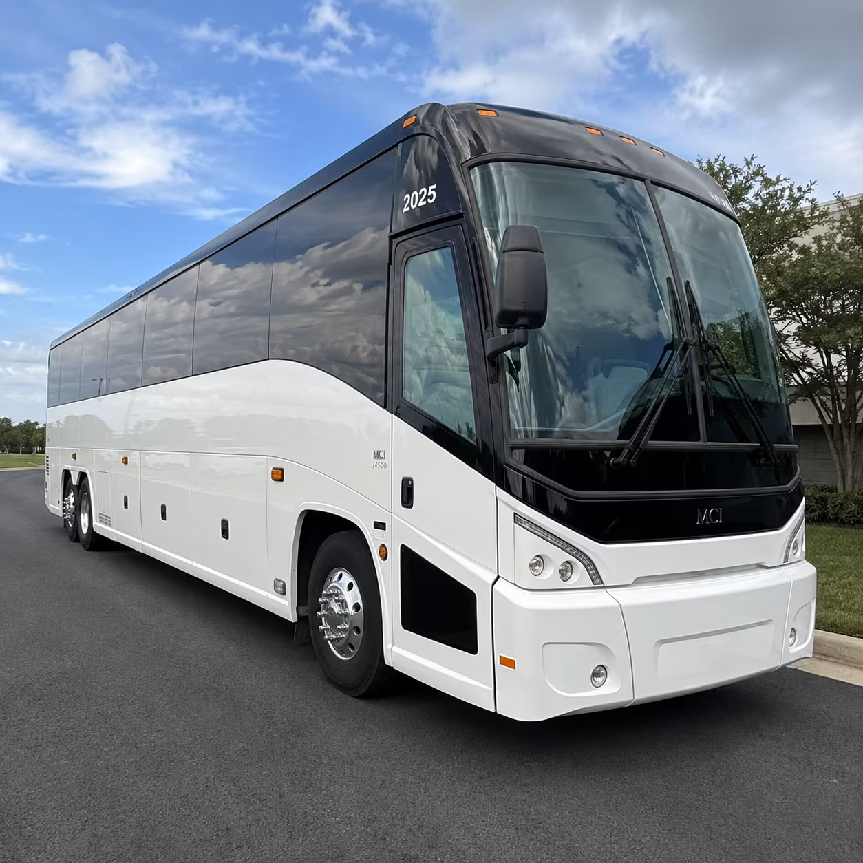 concert bus rentals to little caesars arena from farmington hills