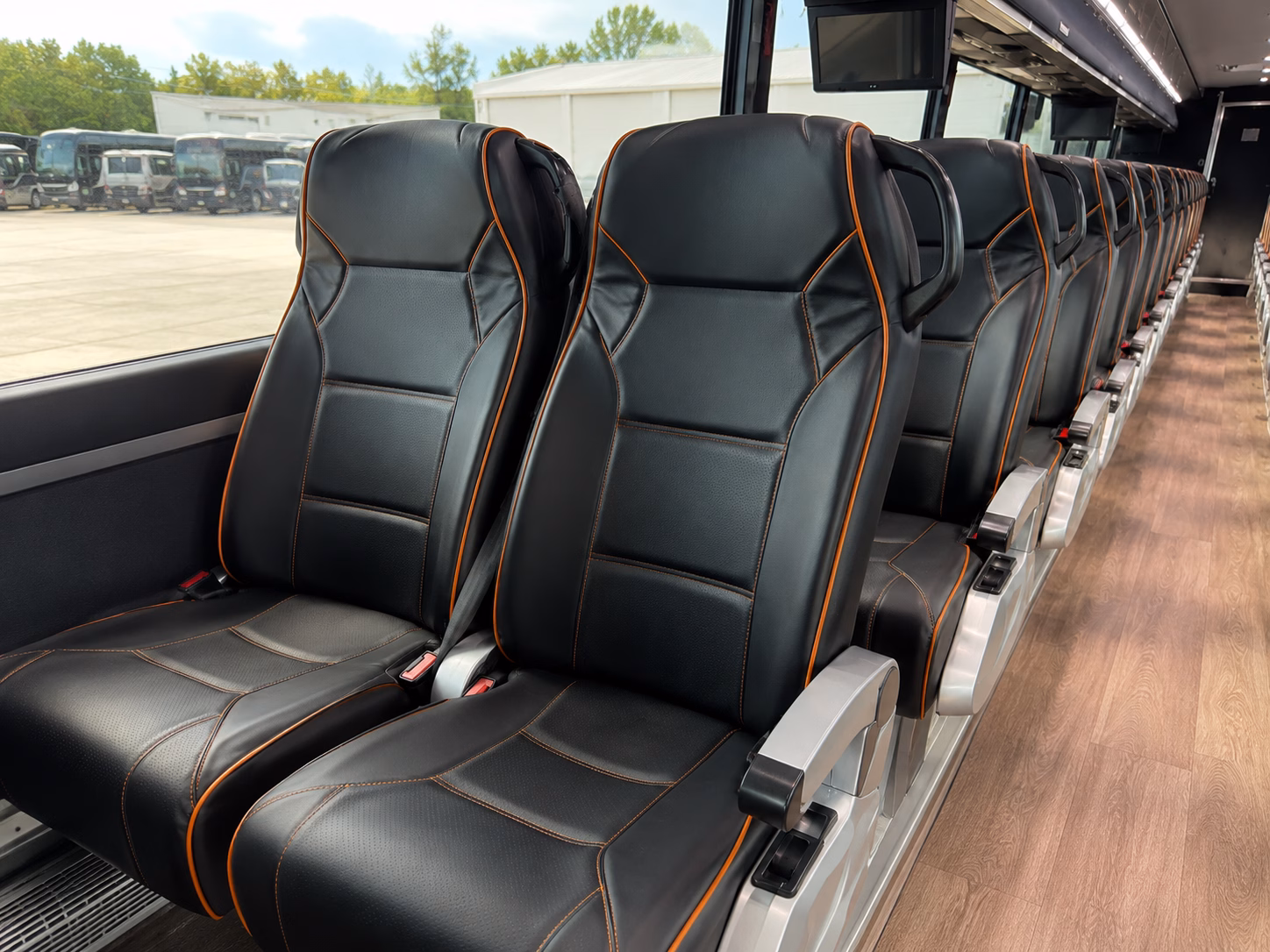guest hotel shuttles between farmington hills hotels and your venue