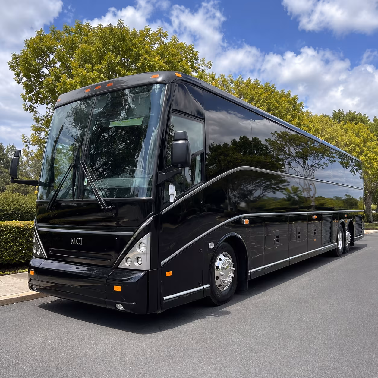meadow brook amphitheatre concert shuttles from farmington hills
